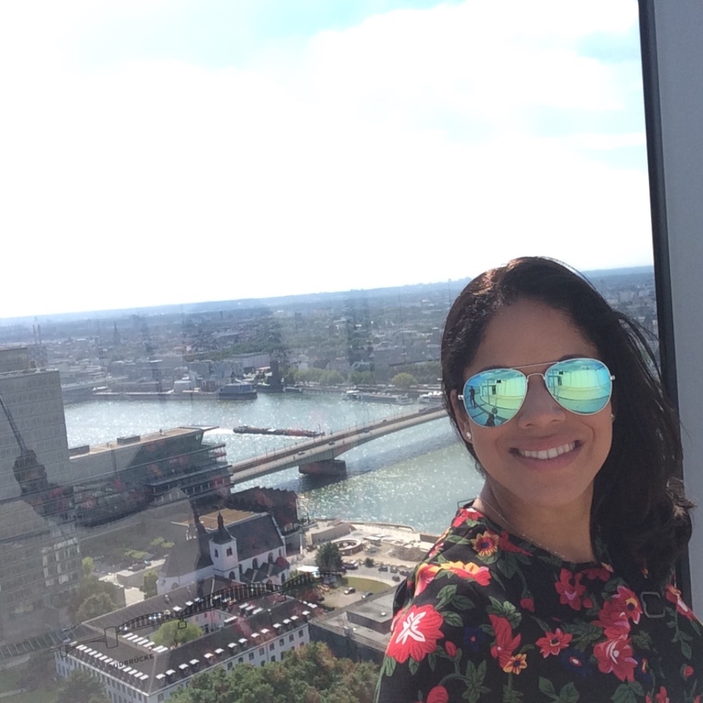 Meet your Posher, Diana